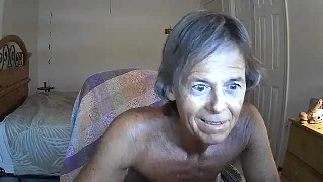 nakeedcowboi65's Webcam Show