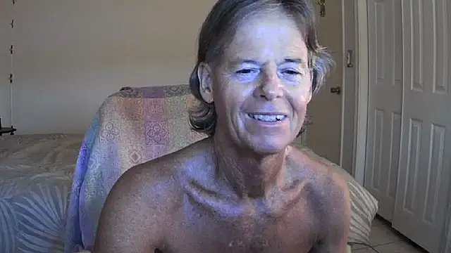 nakeedcowboi65n Webbikameraesitys