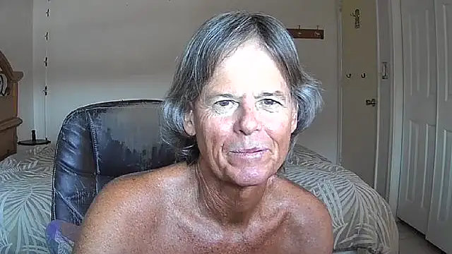 nakeedcowboi65 webkamerás műsora