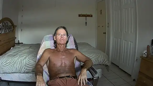 nakeedcowboi65 Webcam Show