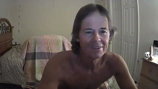 nakeedcowboi65's Webcam Show