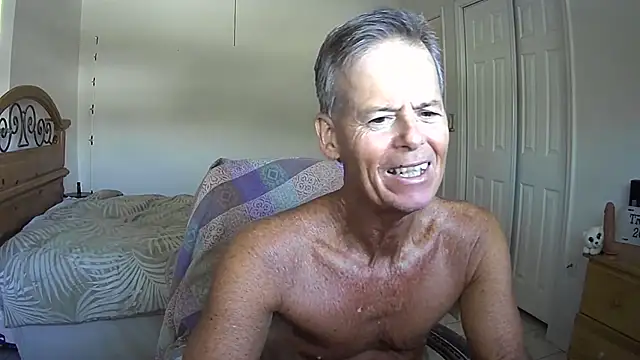 nakeedcowboi65 Show in webcam