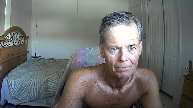 nakeedcowboi65 Show in webcam
