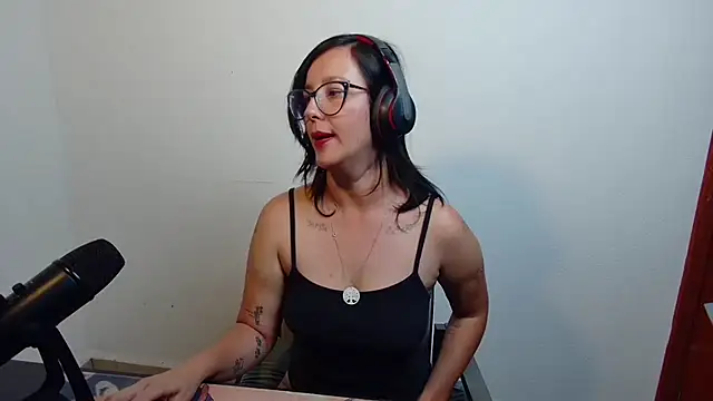 mahina84n Live XXX chat