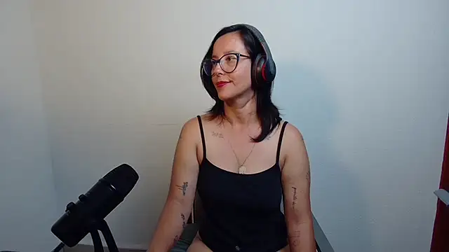mahina84 – Naživo XXX chat