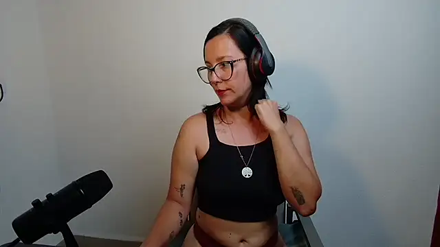 mahina84 Live XXX Chat