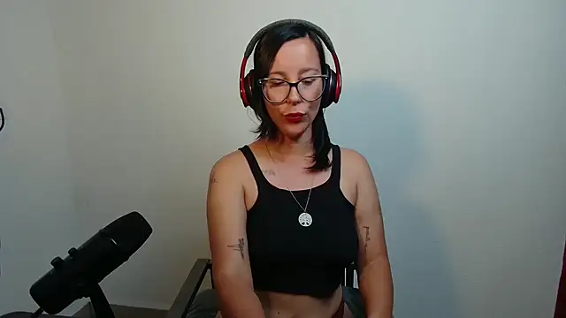 mahina84 – webcam-show