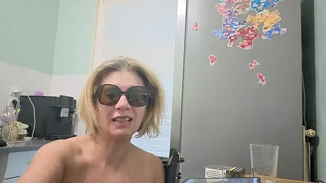 jennylovence ওয়েবক্যাম শো