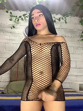 LUCIANA_FOX_TS Show in webcam