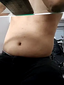 MrSecretSuit Show Webcam