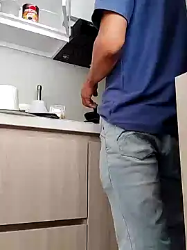 MrSecretSuit webcam show