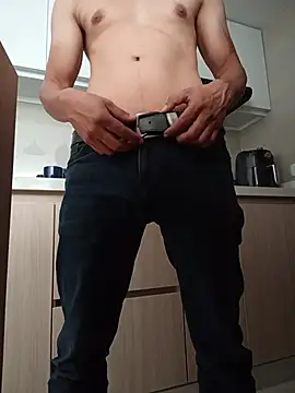 MrSecretSuit Show Webcam
