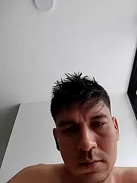 MrSecretSuit 网络视讯表演