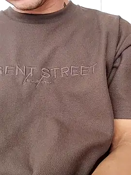 MrSecretSuitn Webbikameraesitys