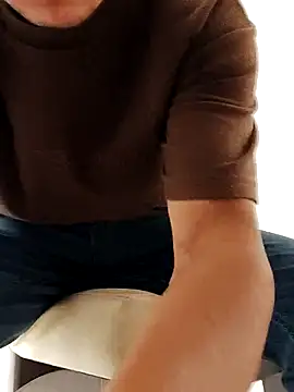 MrSecretSuit Webcam Show