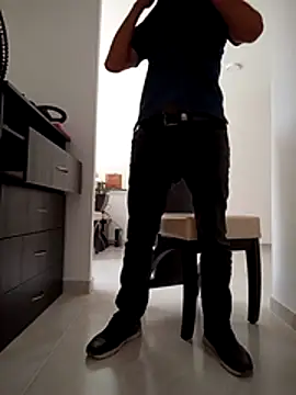 MrSecretSuit Pertunjukan Webcam