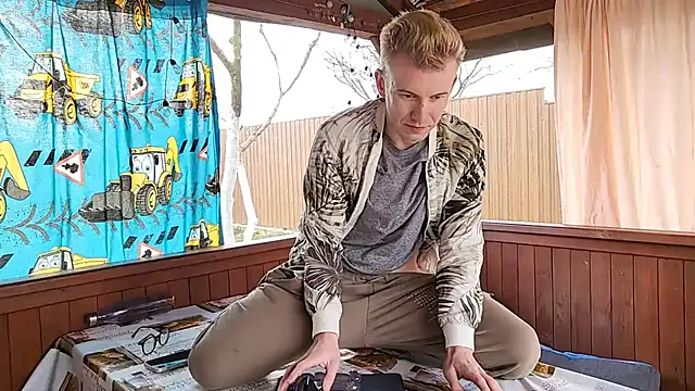 Vuitton's Webcam Show