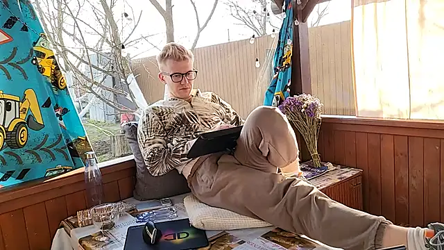 Vuittonのウェブカメラショー