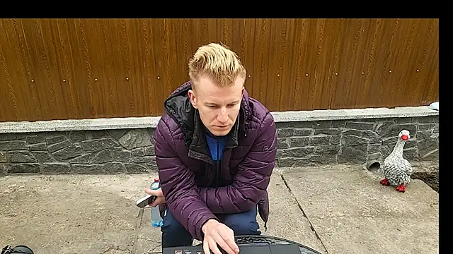 Pokazy przed kamerką – Vuitton