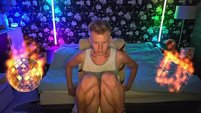 Вебкам-шоу Vuitton