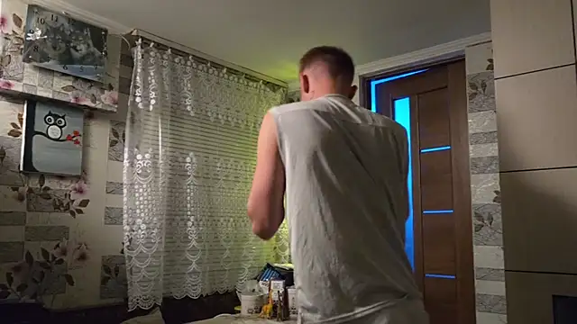 Вебкам-шоу Vuitton