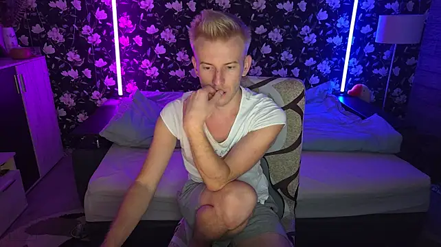 Vuitton Webcamshow