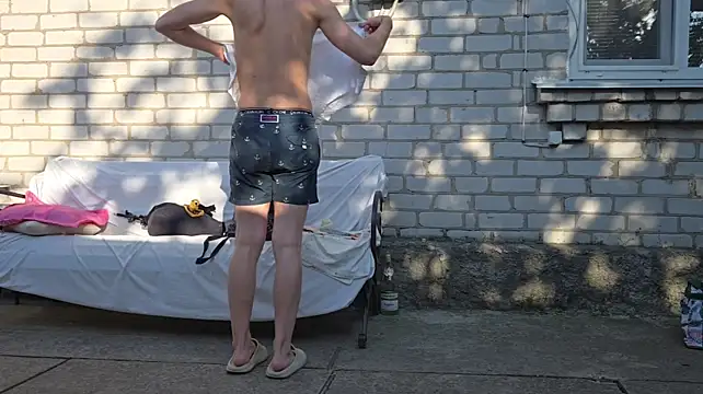 Vuitton webcam show