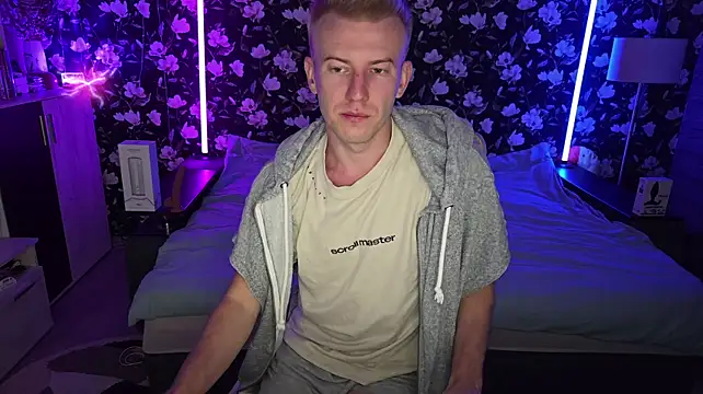 Show modela Vuitton na web-kameri
