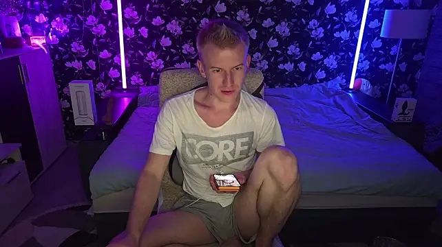 Vuitton Webcam Show