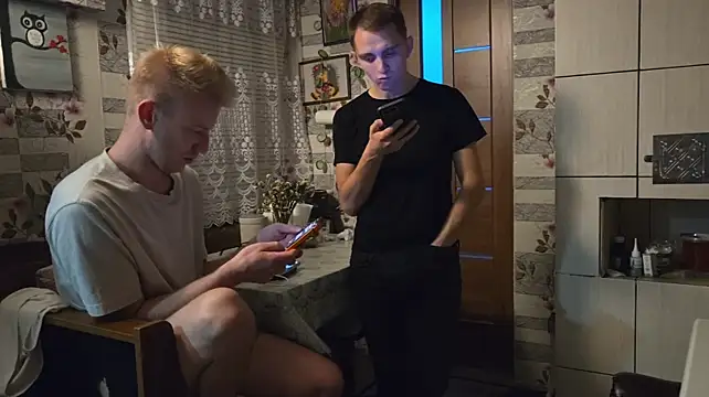 Вебкам-шоу Vuitton