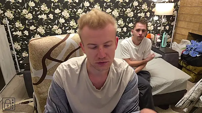 Вебкам-шоу Vuitton