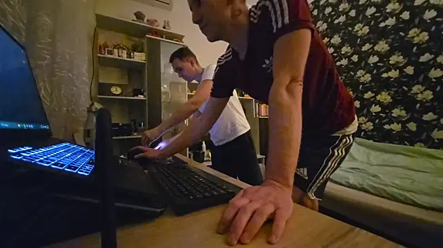 Vuitton Webcamshow
