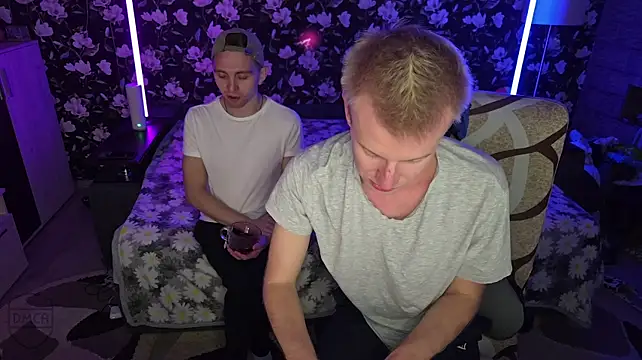 Вебкам-шоу Vuitton