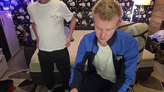 Vuitton Шоу с уебкамера