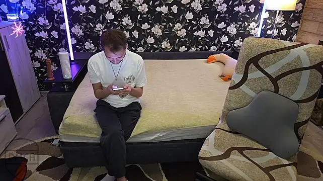 Вебкам-шоу Vuitton