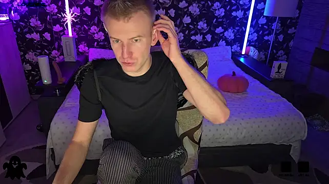 Vuitton: вебкам-шоу