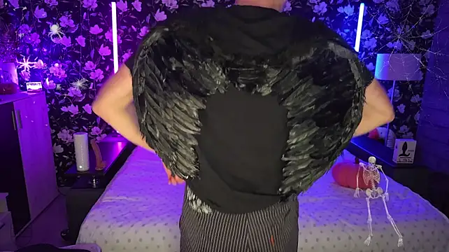 Вебкам-шоу Vuitton