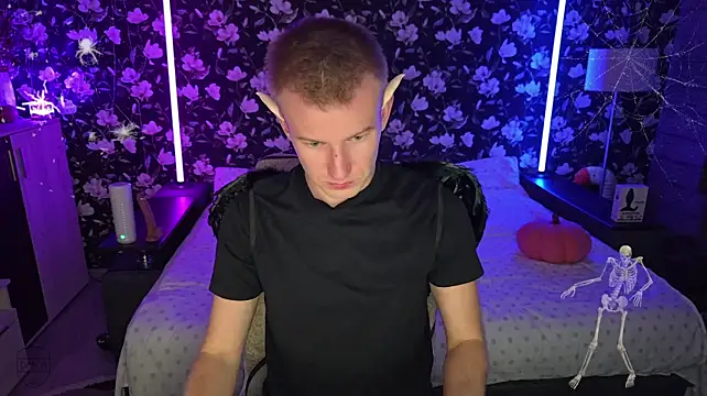 Вебкам-шоу Vuitton