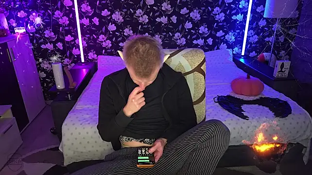 Vuitton Show in webcam