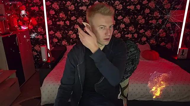 Vuitton Show Webcam