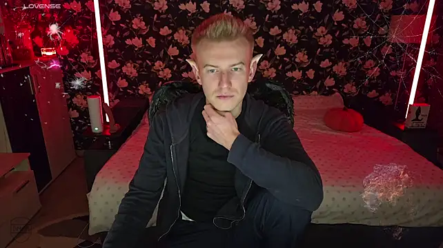 Vuitton webcam show