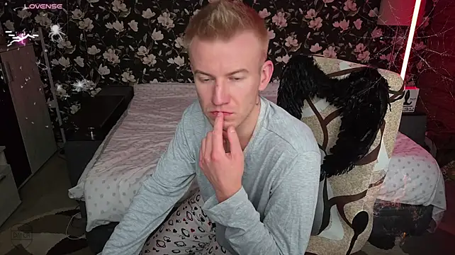 Vuitton Webcamshow