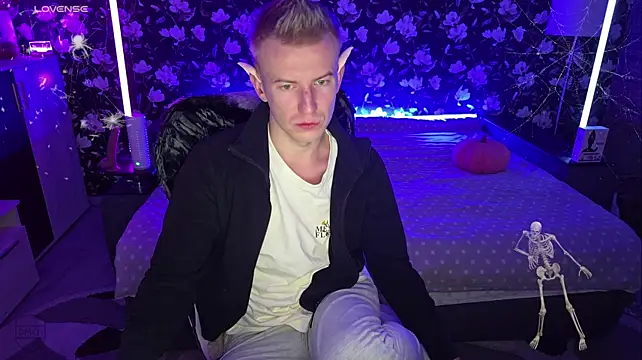 Vuitton: вебкам-шоу