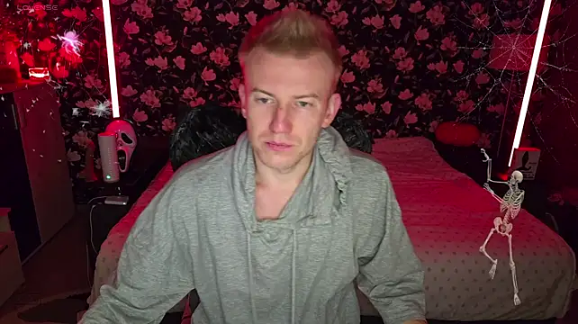 Show modela Vuitton na web-kameri