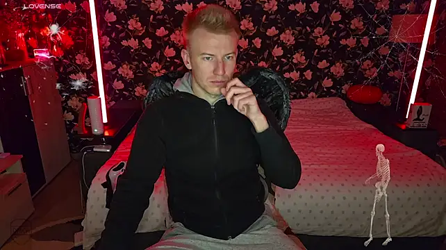 Vuitton Webcamshow