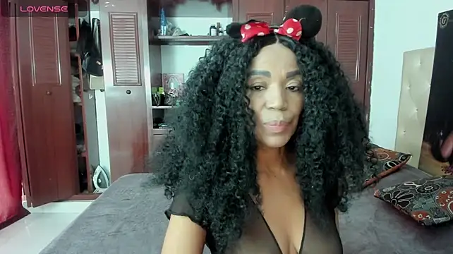 LUISSA_ Chat XXX in diretta