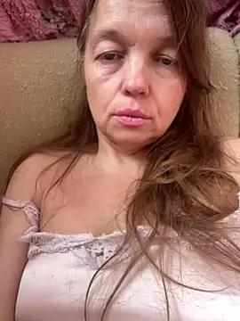 Suzanele Adlı Modelin Canlı XXX Sohbeti
