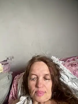 Suzanele Adlı Modelin Canlı XXX Sohbeti