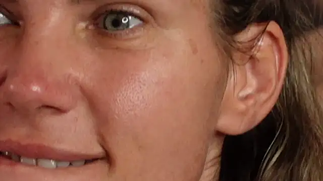 FeliciaKrigen Webbikameraesitys