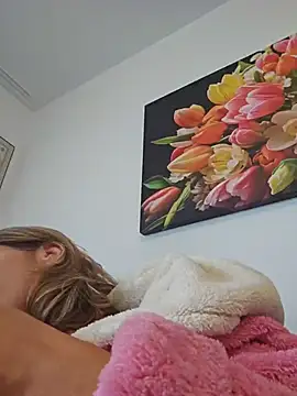 FeliciaKrige Chat XXX live